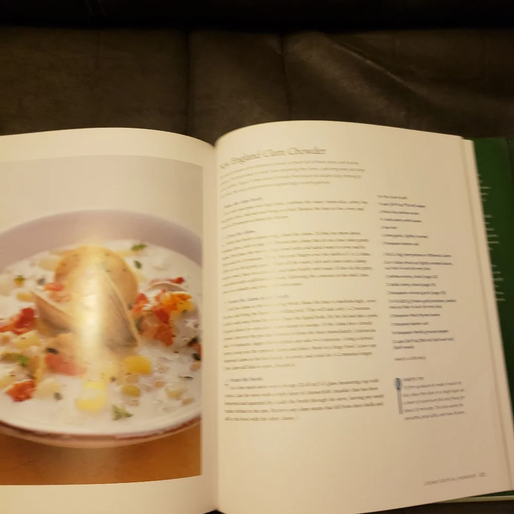Soups & Stews made‎ easy w/step-by-step photographs Williams-Sonoma Hardback